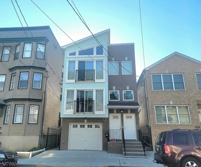 Photo - 129 Brookdale Ave