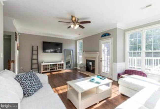 Photo - 309 Rockmeade Dr