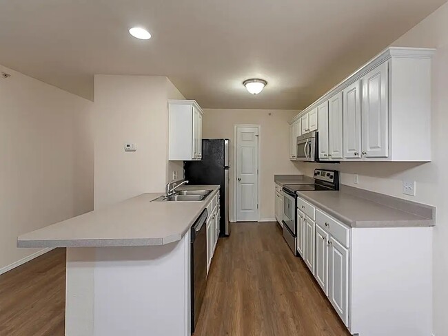 Photo - Watermill Park Apartments