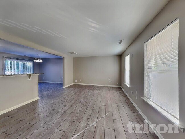 Photo - 11 Peridot Pl