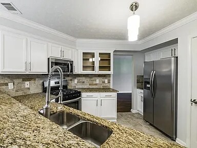 Photo - 4947 Clubgreen Summit