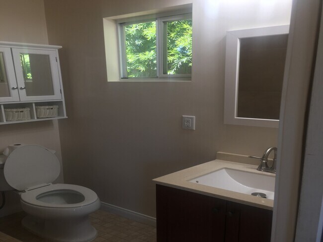 Photo - Expansive Outdoor Living Studio