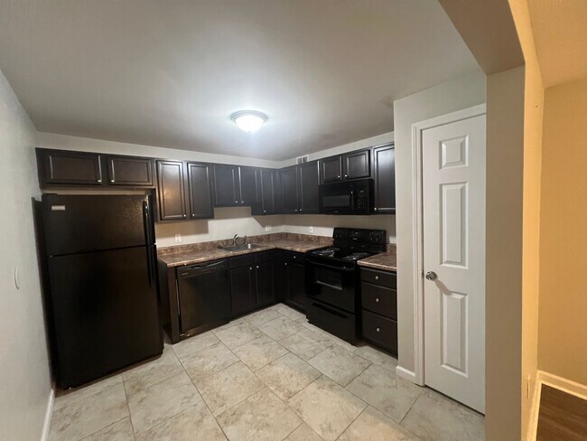 Photo - Updated 2 Bedroom Condo Available in Kirkwood!