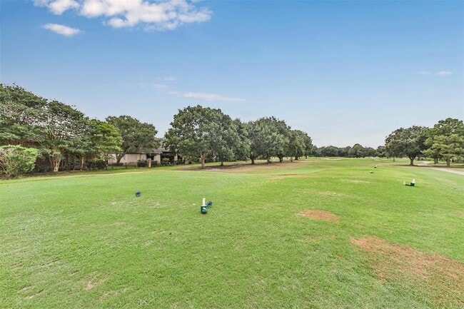 Photo - 16 Kelliwood Ct Cir