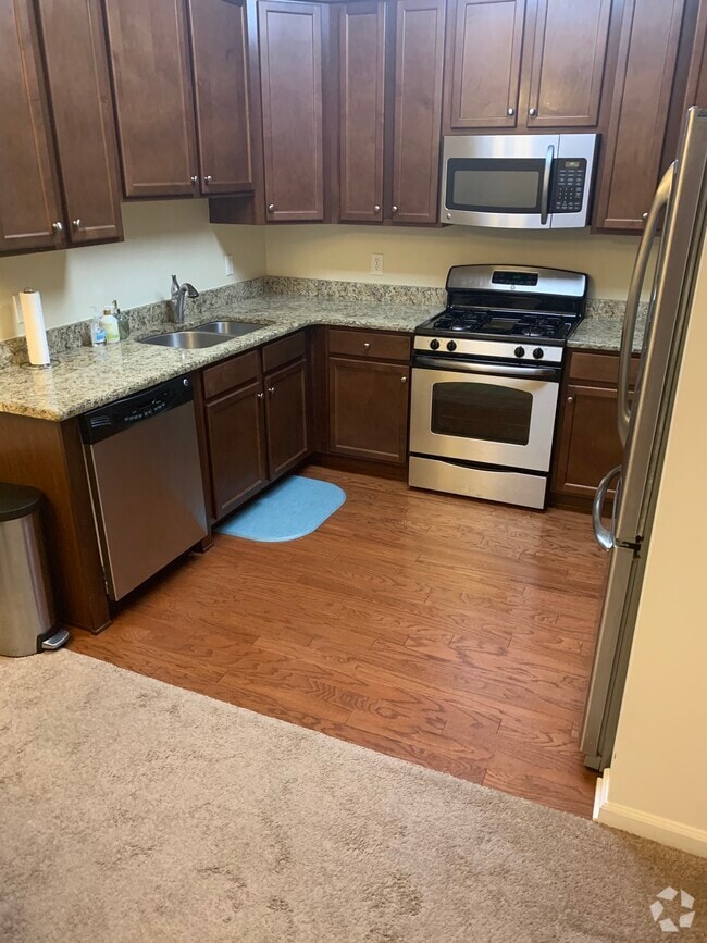 Building Photo - 9 Riverwalk Blvd Rental