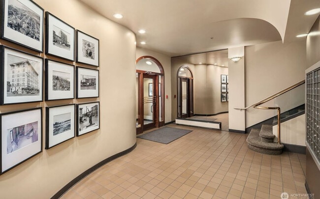 Photo - 2700 4th Ave Unidad 306