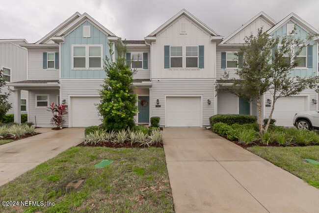 Photo - 12682 Josslyn Ln Townhome