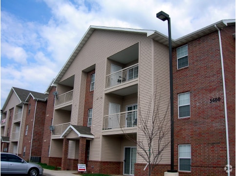 Building Photo - Embassy Ozark Rental