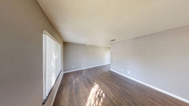 Photo - Cozy 2 bedroom 1 bathroom