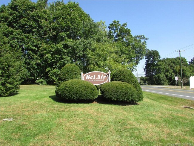 Photo - 73 Belair Dr