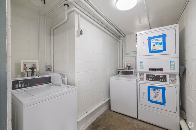 Cuarto de lavandería - Stadium Heights LLC