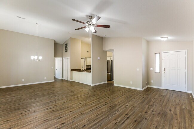 Photo - 2832 N 90th Ave