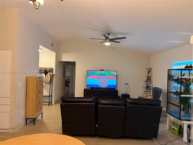 Photo - 11727 NW 12th St
