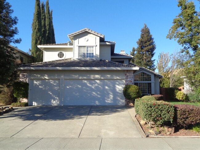 Building Photo - 3212 Bear Creek Dr Rental