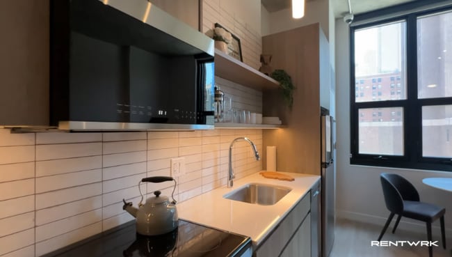 Photo - 809 N Wells St