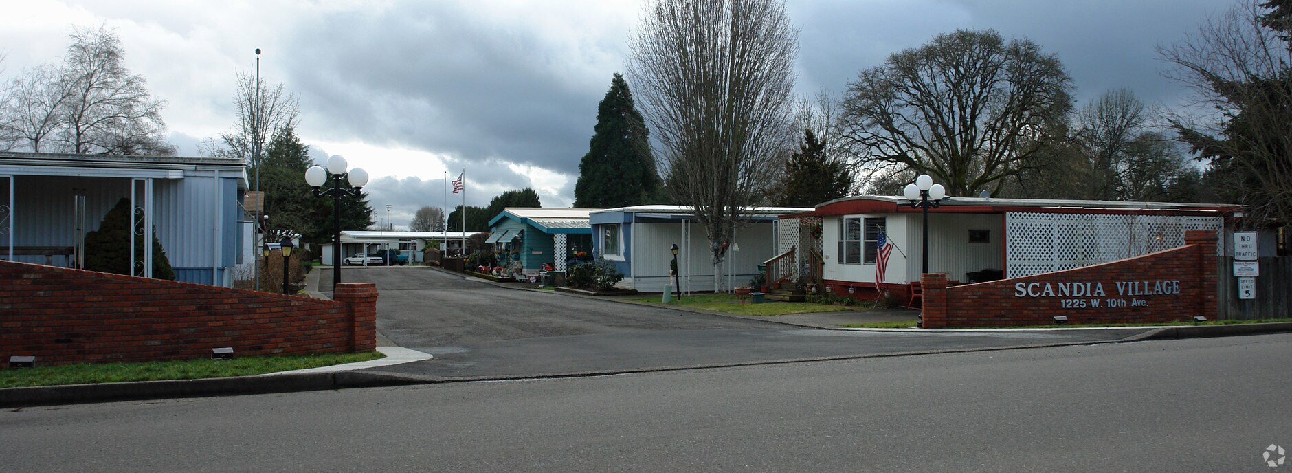 Scandia Village - Scandia Village Apartments