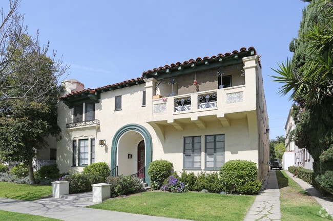 141 S Elm Dr Unit 145.8