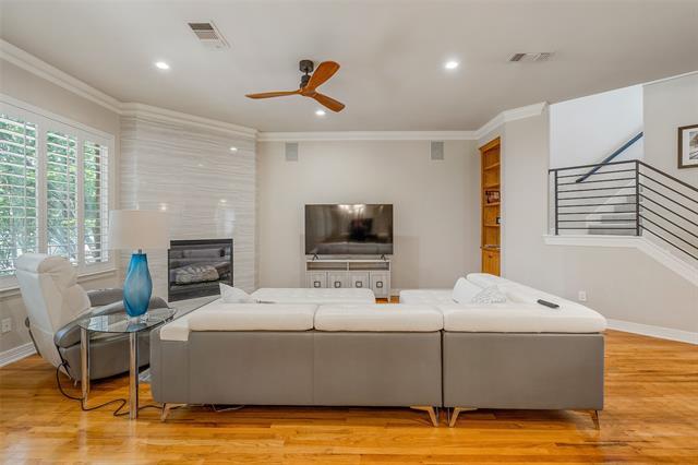 Photo - 935 Liberty St