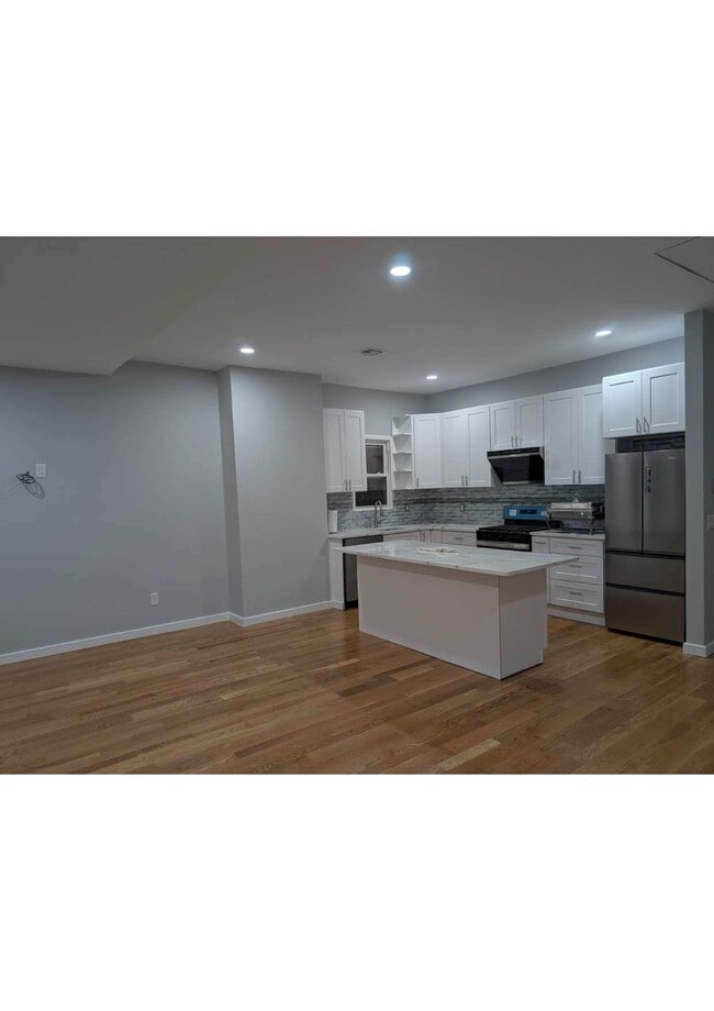 Photo - 7448 45th Ave