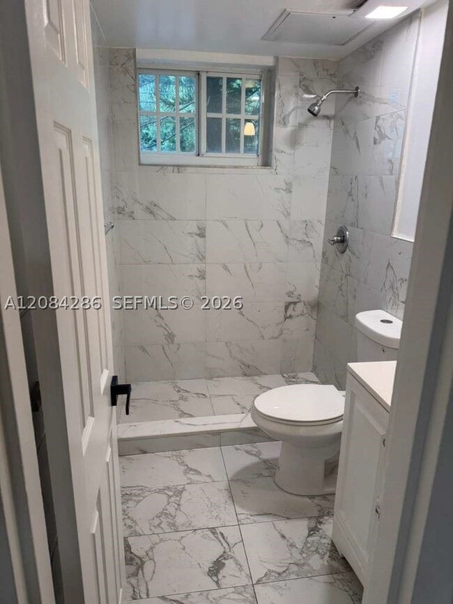 Photo - 160 NE 55th St Unit 3