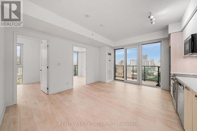 Photo - 75 James St S Unit 1224