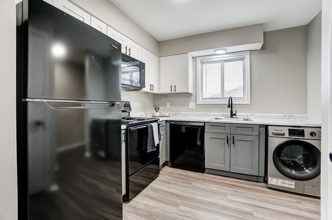 2 Bed | 1 Bath Kitchen