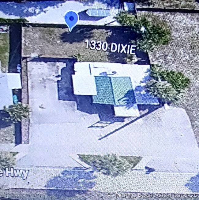 1330 NE Dixie Hwy