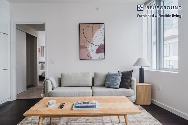 288 106th Ave NE Unit SI FL7-ID800