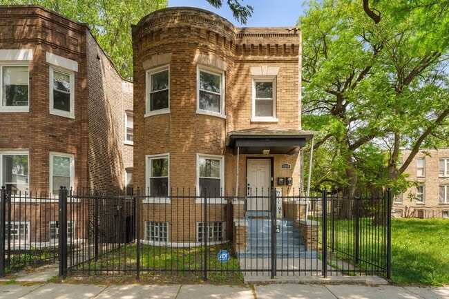 Photo - 6349 S St Lawrence Ave House