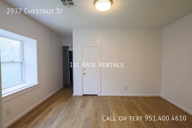 Photo - 2937 Chestnut St