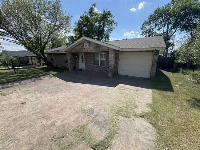 Photo - 5502 Wellington Dr House