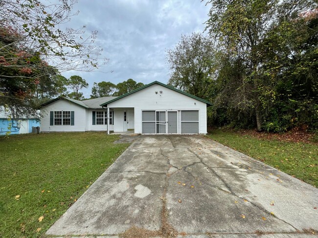 Lovely 3 Bedroom 2 Bath home in Deltona. ... - Lovely 3 Bedroom 2 Bath home in Deltona.  ...