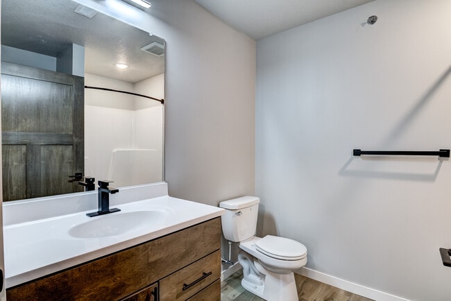 Photo - 4223 Jeffers Rd Unit 402