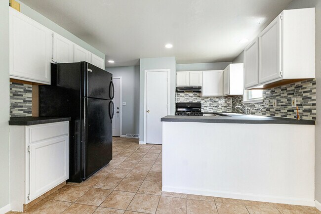 Photo - 904 Cedar Run Ct NW