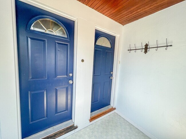 Photo - 65 Woods Ave Unit 2