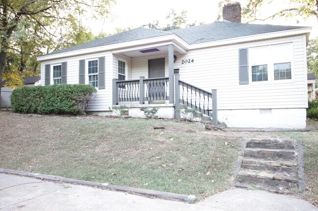 Photo - 2024 S T St