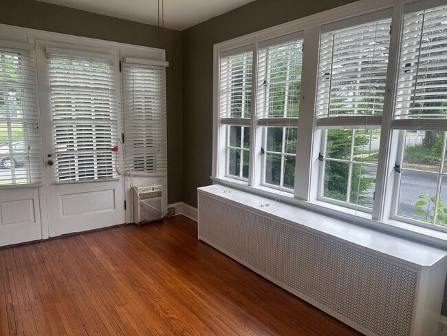 Photo - 401 E Lancaster Ave