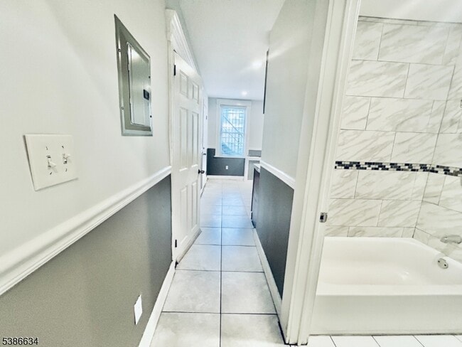 Photo - 182 Seymour Ave