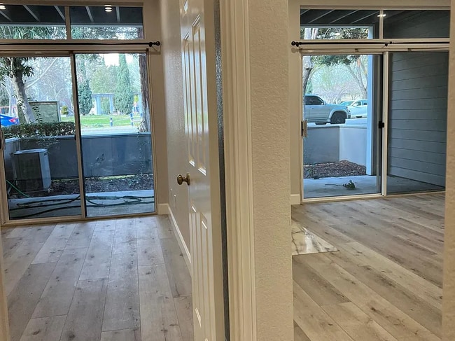 Photo - 1837 Parkview Green Cir