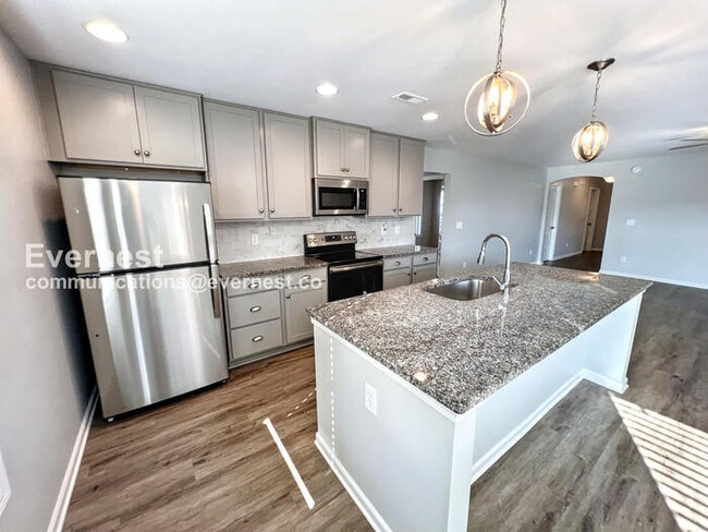 Photo - 264 Fenrose Dr