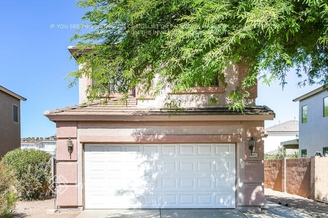 Building Photo - 40092 Calabria St