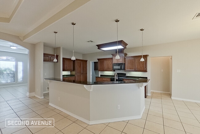 Photo - 6818 King George Pl