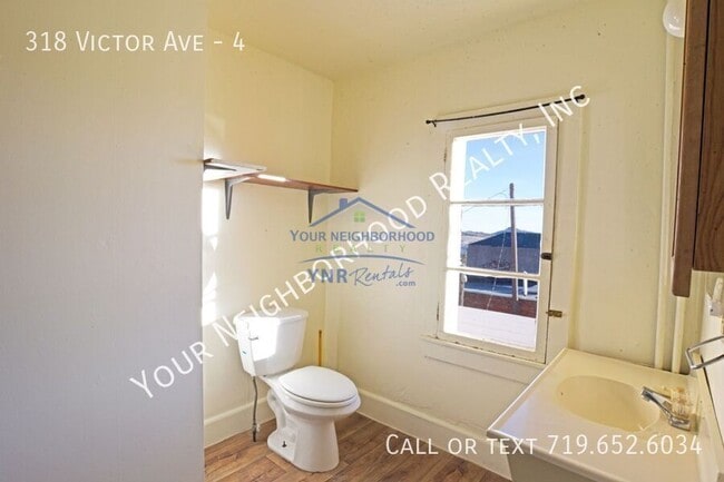 Photo - 318 Victor Ave Unidad 4