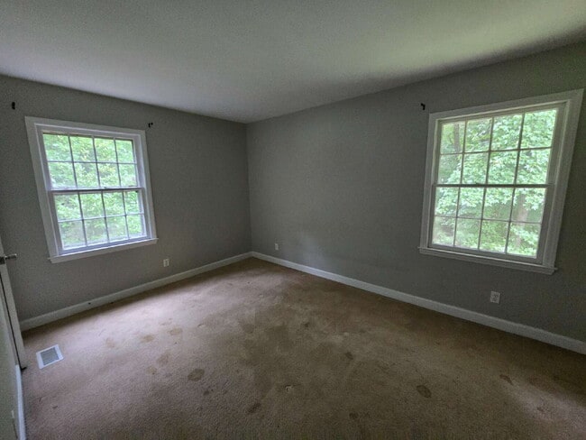 Photo - Look at this hard-to-find ranch-style home
