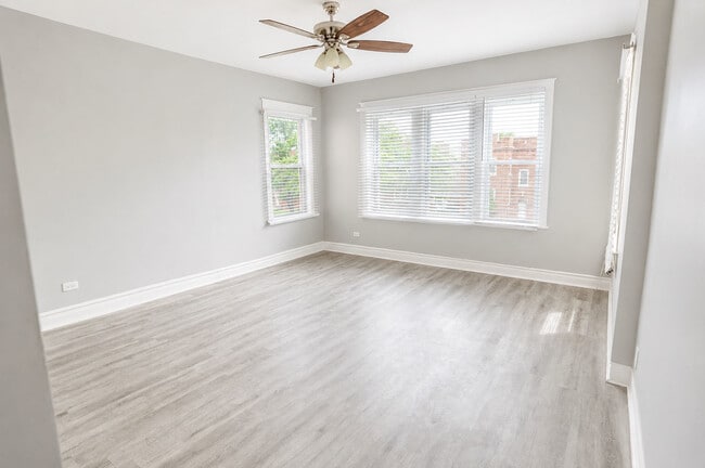 Photo - 1704 N Mayfield Ave