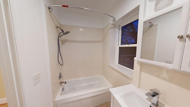 Photo - 5506 14th St NW