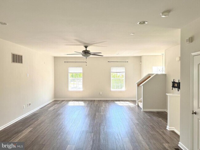 Photo - 312 Wilkinson Dr