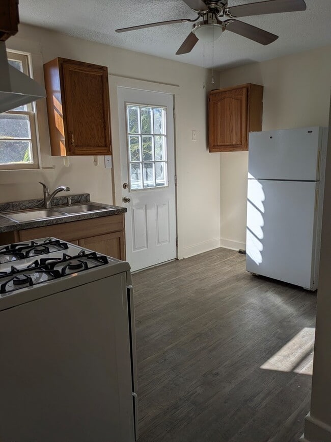 Photo - 7116 Martins Siding Rd