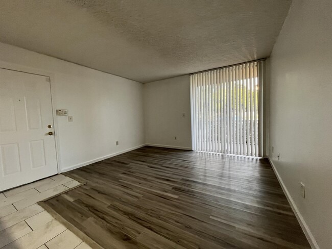 Photo - 3985 W McNab Rd