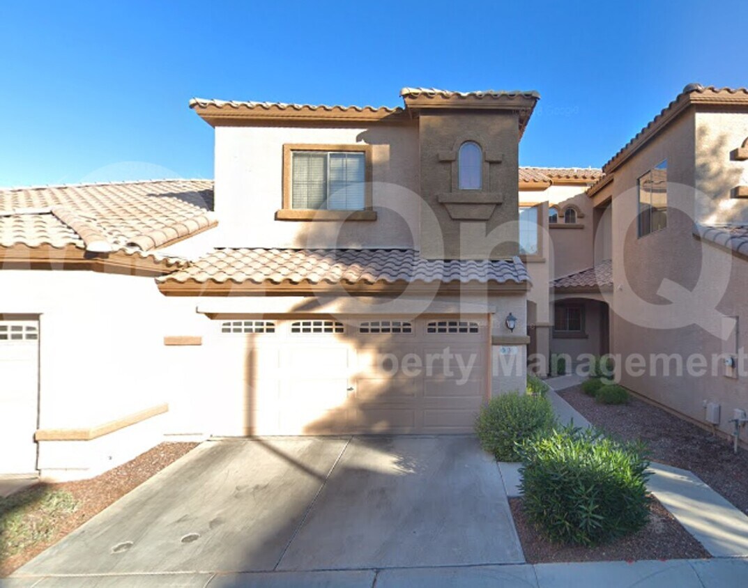 Photo - 2600 East Springfield Place